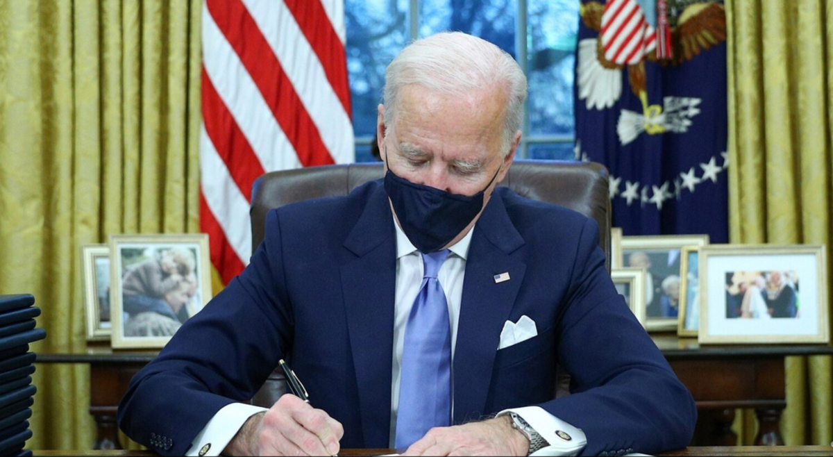 واشنگتن پست: بایدن سپاه را از لیست تروریستی حذف نخواهد کرد واشنگتن پست: بایدن سپاه را از لیست تروریستی حذف نخواهد کرد