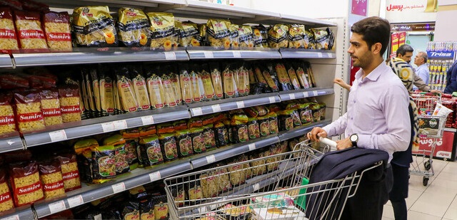 کاهش عرضه ماکارونی با هدف گران فروشی کاهش عرضه ماکارونی با هدف گران فروشی