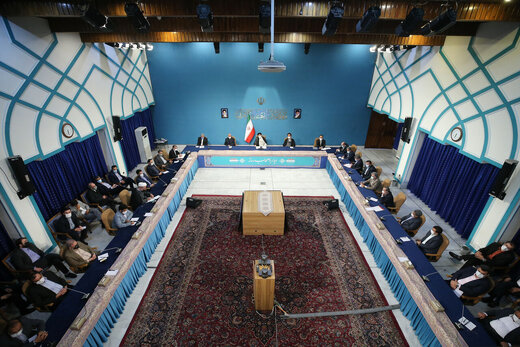 روزنامه همشهری : رابطه عاطفی رئیس جمهور با رسانه ها قطع است /تیم دولت نمیتواند هم مرزبندی با برخی رسانه ها داشته باشد هم روز حادثه از آنها کمک بخواهد روزنامه همشهری : رابطه عاطفی رئیس جمهور با رسانه ها قطع است /تیم دولت نمیتواند هم مرزبندی با برخی رسانه ها داشته باشد هم روز حادثه از آنها کمک بخواهد