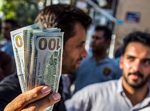 دلار، ۳۰ هزار و ۳۷۰ تومان دلار، ۳۰ هزار و ۳۷۰ تومان