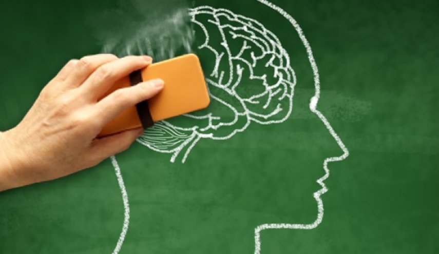 همه دچار آلزایمر میشوند؛ حتی جوانها! همه دچار آلزایمر میشوند؛ حتی جوانها!