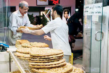 تغییر پرداخت یارانه نان هزینهزاست تغییر پرداخت یارانه نان هزینهزاست