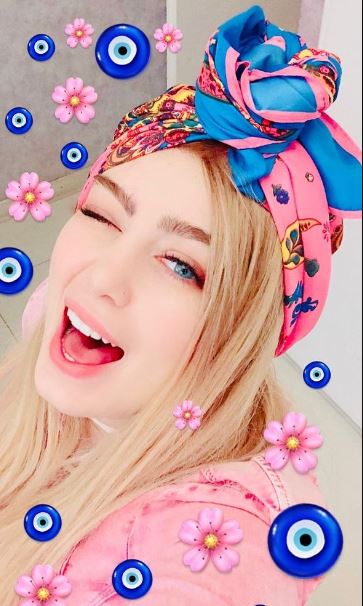 سحر قریشی خودش را به چشم نظر بست!/عکس سحر قریشی خودش را به چشم نظر بست!/عکس