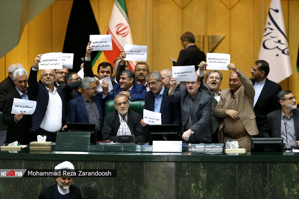 پیامی که نمایندگان از حوزه انتخابیه آوردند پیامی که نمایندگان از حوزه انتخابیه آوردند