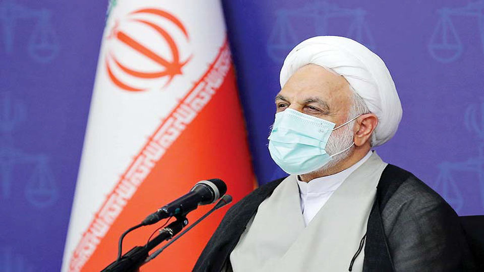 هیجانی برخورد نکنیم هیجانی برخورد نکنیم