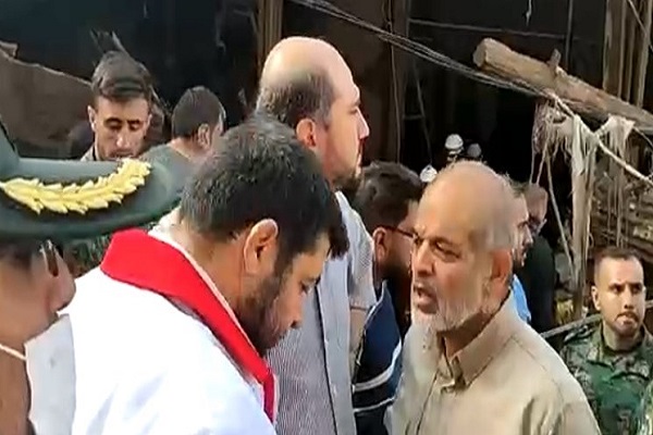 وزیر کشور: ارتفاع گل و لای در برخی نقاط امامزاده داوود به 4 متر رسیده است وزیر کشور: ارتفاع گل و لای در برخی نقاط امامزاده داوود به 4 متر رسیده است