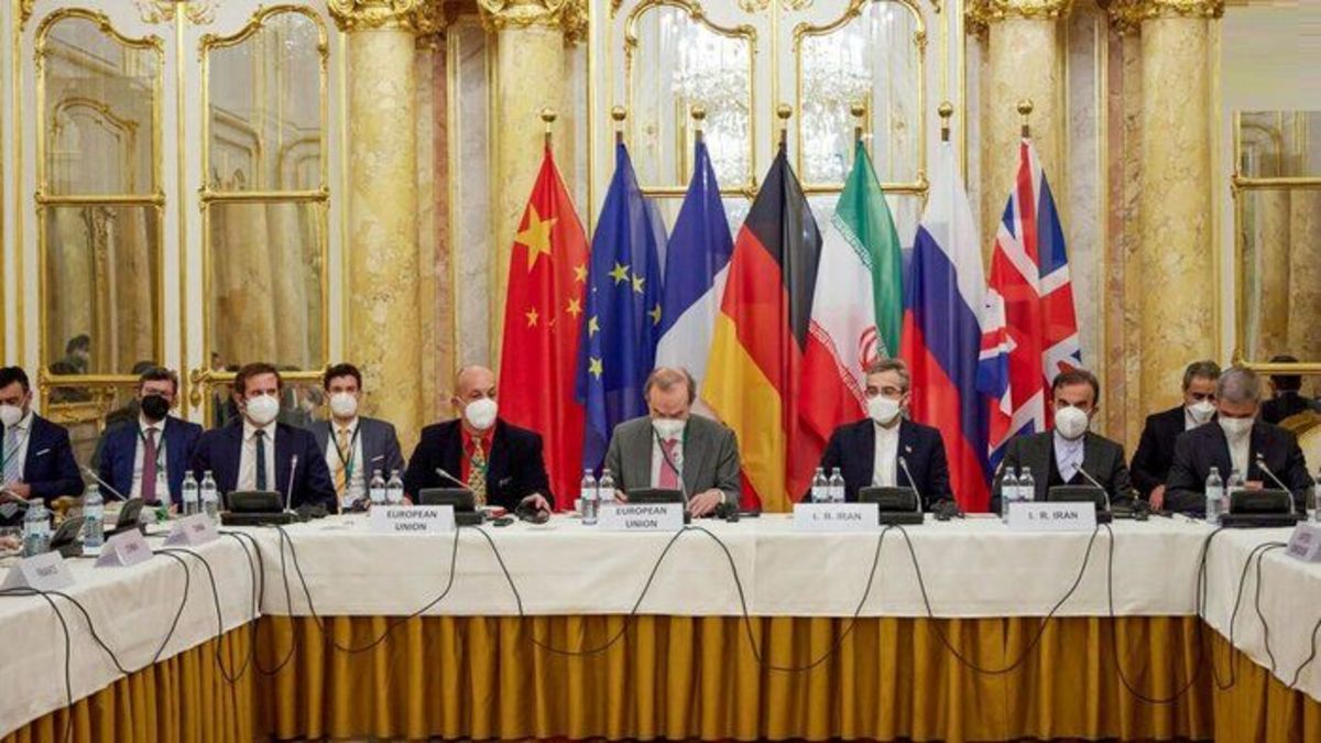 احتمال تعویق مذاکرات وین تا بعد از انتخابات کنگره؛ احیای برجام در خطر نابودی قرار گرفت احتمال تعویق مذاکرات وین تا بعد از انتخابات کنگره؛ احیای برجام در خطر نابودی قرار گرفت