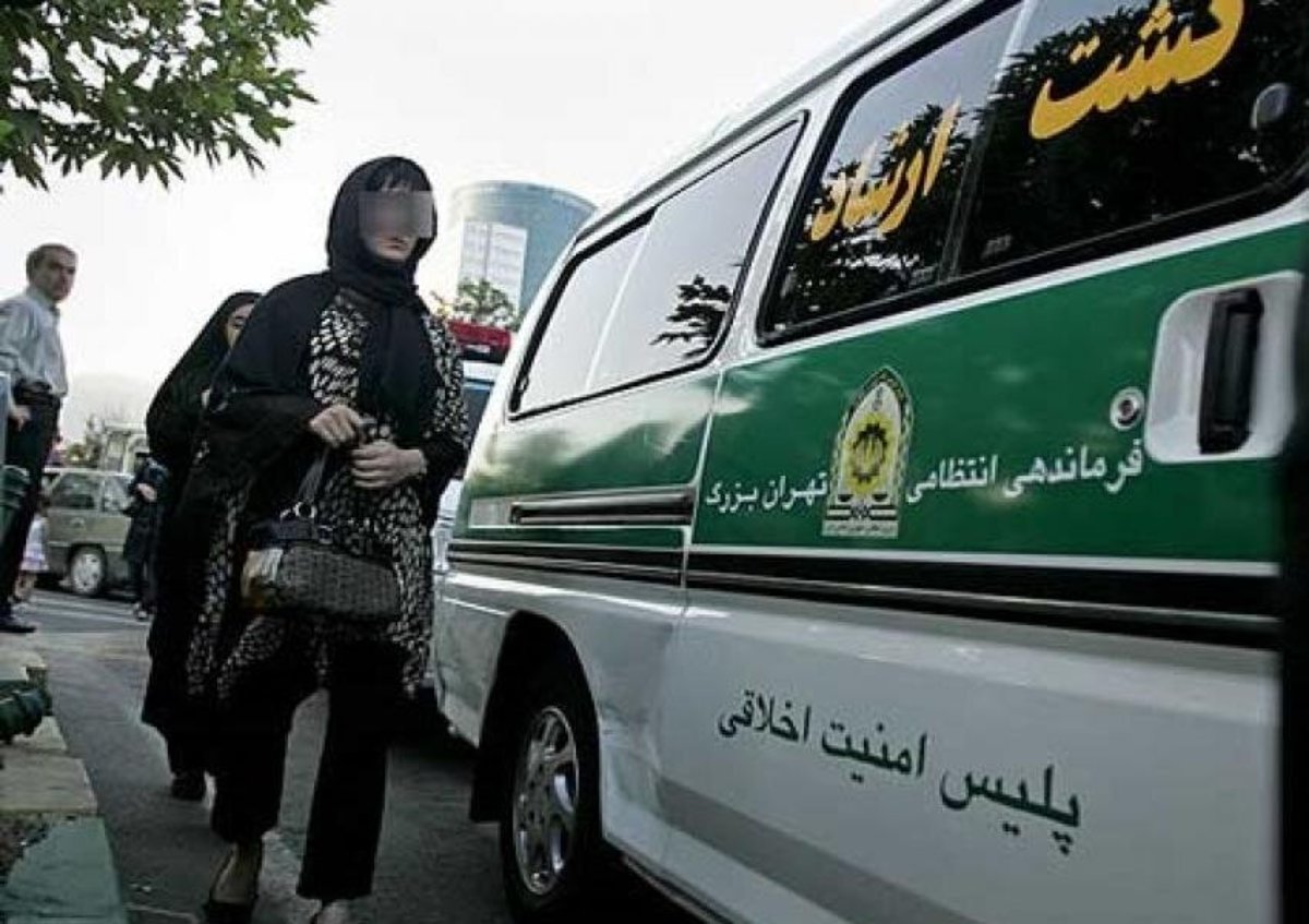 آقای بادامچیان! در کجا قدم زدهاید که مردم آن وسط خیابان به یکدیگر تجاوز میکنند؟ آقای بادامچیان! در کجا قدم زدهاید که مردم آن وسط خیابان به یکدیگر تجاوز میکنند؟