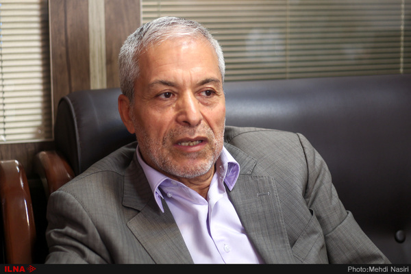 هربار حوادثی رخ میدهد یک متن را کپی میکنند و همان راه حل تکراری را میدهند/ صدا و سیما مناظرات شبکه چهار را گسترش دهد و تغییرات را بپذیرد هربار حوادثی رخ میدهد یک متن را کپی میکنند و همان راه حل تکراری را میدهند/ صدا و سیما مناظرات شبکه چهار را گسترش دهد و تغییرات را بپذیرد