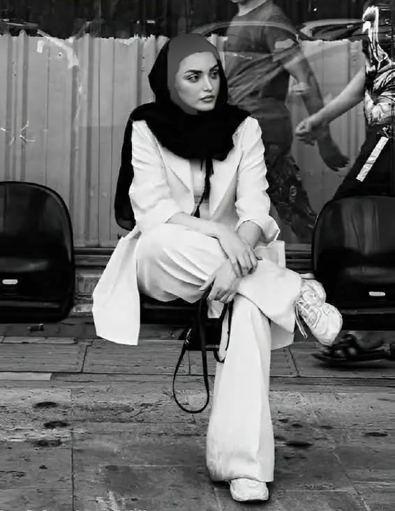 غوغای تیپ کوچه بازاری بهنوش طباطبایی /عکس غوغای تیپ کوچه بازاری بهنوش طباطبایی /عکس