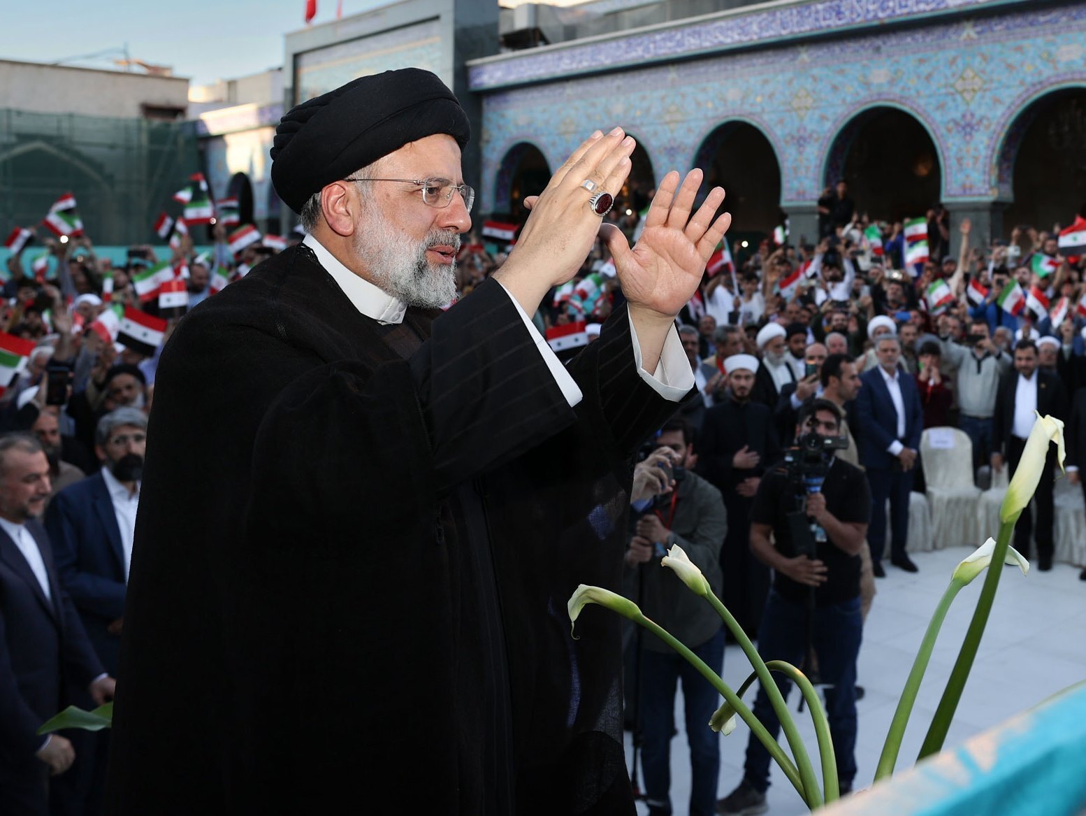 رئیسی: ارتباط ایران و سوریه قلبی است و هر روز عمیق‌تر می‌شود / امروز اسرائیل از هر زمانی شکننده‌تر شده / رهبر انقلاب با تحلیل درست تحولات و شرایط، مسیر مقاومت را هدایت کردند