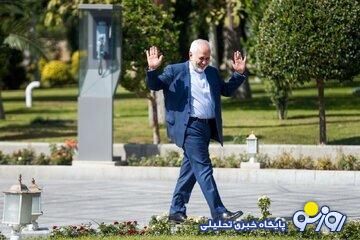 مخالفان ظریف؛ از خیابان تا پارلمان/ ۴ طیف «اصولگرایِ ضدظریف» چه کسانی هستند و حرف حسابشان چیست؟ مخالفان ظریف؛ از خیابان تا پارلمان/ ۴ طیف «اصولگرایِ ضدظریف» چه کسانی هستند و حرف حسابشان چیست؟