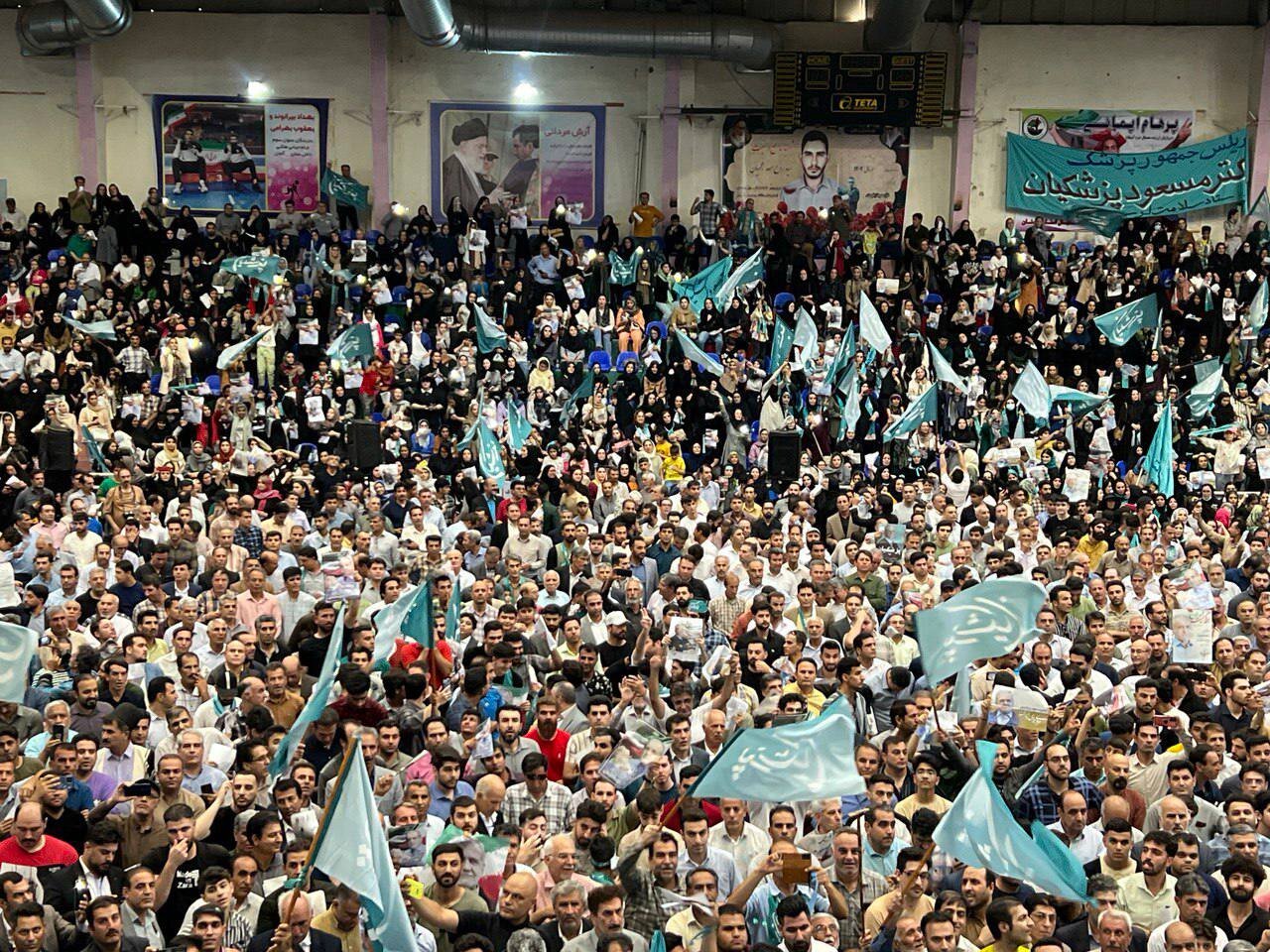 تصاویر توجهبرانگیز از طرفداران پزشکیان در لرستان