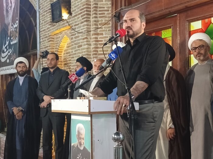 حمله رئیس ستاد جلیلی به ظریف و پزشکیان: این ها دور ریزها و پسماندهای جبهه کفر هستند حمله رئیس ستاد جلیلی به ظریف و پزشکیان: این ها دور ریزها و پسماندهای جبهه کفر هستند