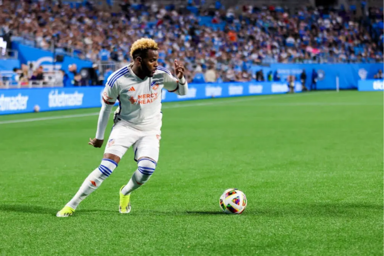 بنبست در مذاکرات پرسپولیس با قاتل گابنی