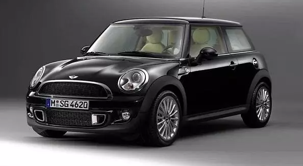 عجیبترین اتومبیلهایی که خودروسازان لوکس ساختهاند