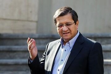 دست زدن کل کابینه پزشکیان برای وزیر اقتصاد /ماجرا چه بود؟ دست زدن کل کابینه پزشکیان برای وزیر اقتصاد /ماجرا چه بود؟