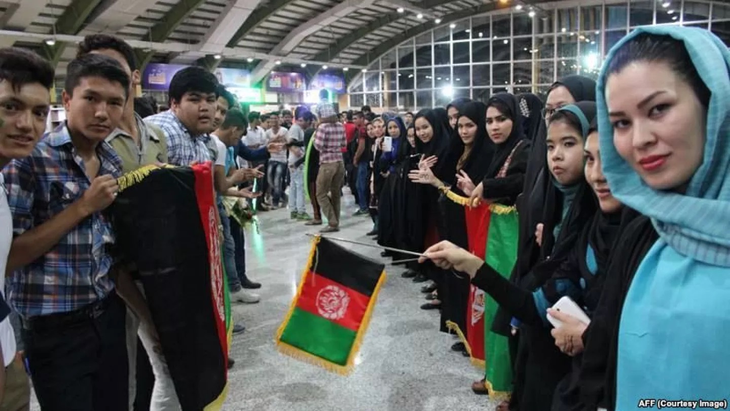 دلسوزی شروین حاجیپور برای افغانها دعوا به راه انداخت