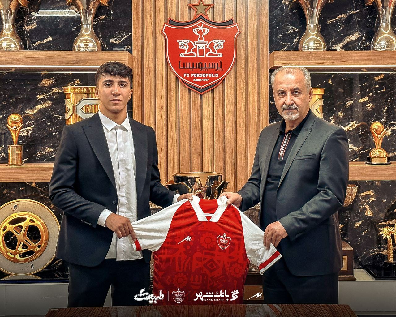 استقلالیها علیه خرید جدید پرسپولیس مدرک رو کردند
