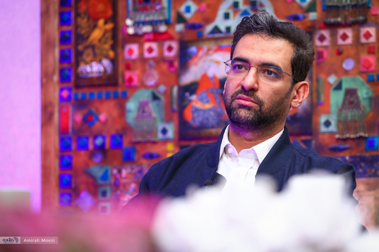 سلطانیفر و خانوادهاش پرسپولیسی هستند/بهانهگیری استقلالیها مثل آن قمارباز معروف است/نیاز به بهانه نیست، ما همیشه برندهایم