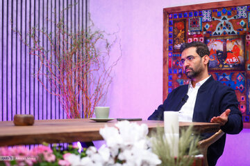 آذری جهرمی: در دولت به شدت حسادت وجود دارد/ گفته بودند تا زنده ایم نمی گذاریم آذری جهرمی در دولت باشد/ در جمع بندی پزشکیان برای حضور در دولت نبودم