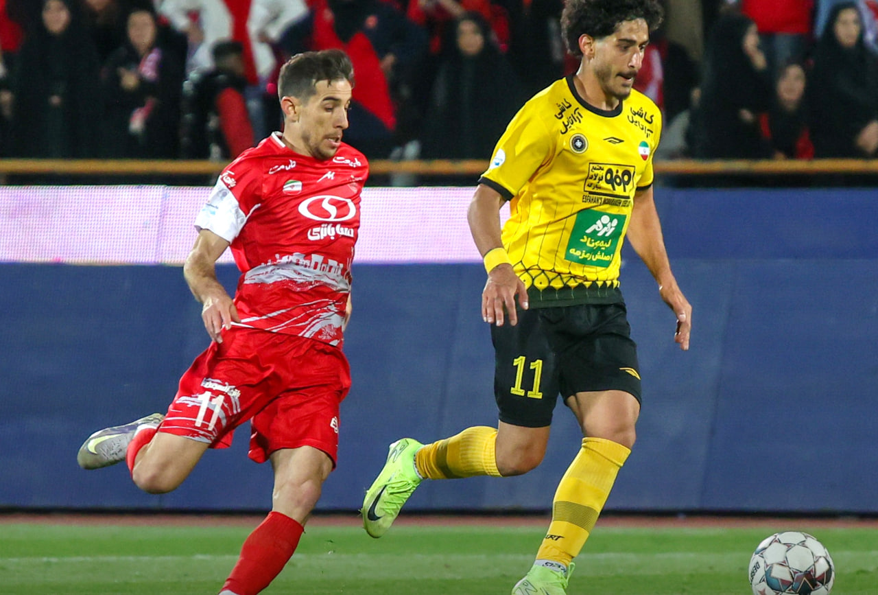 پرسپولیس درپی 15 میلیارد گیرکرده در گلوی سپاهان! پرسپولیس درپی 15 میلیارد گیرکرده در گلوی سپاهان!