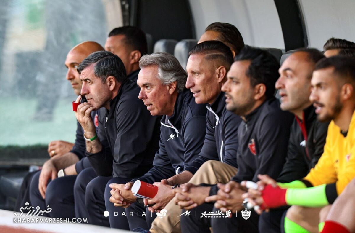 مشکل بزرگ پرسپولیس برای خلوت کردن نیمکت!