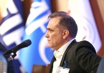 چه کسی حقوق هاشمیان و باقری را پرداخت کرد؟ چه کسی حقوق هاشمیان و باقری را پرداخت کرد؟